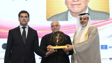 Photo of تكريم المنتج صادق الصبّاح في الملتقى الإعلامي العربي الـ21